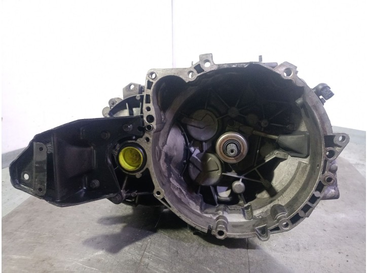 Recambio de caja cambios para volvo v40 station wagon (645) 1.9 di referencia OEM IAM 1023625 36050412 1023678