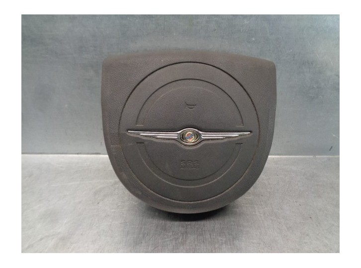 Replacement front left airbag for Chrysler 300 C 3.0 CRD CAT OEM IAM reference P0UW72XDVAF 