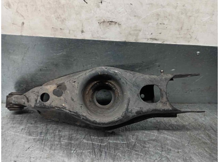 Replacement rear right lower suspension arm for Chrysler 300 C 3.0 CRD CAT OEM IAM reference 4782598AD 