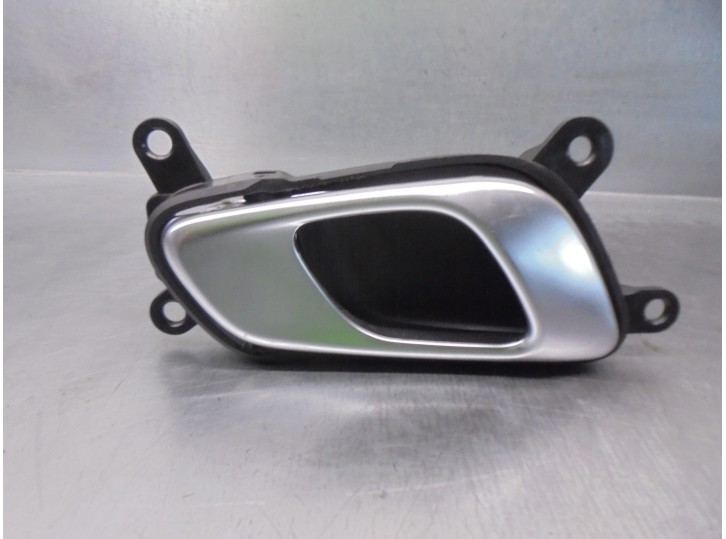 Recambio de maneta interior delantera derecha para kia xceed 1.0 tgdi cat referencia OEM IAM 82623J7000 5 PUERTAS
