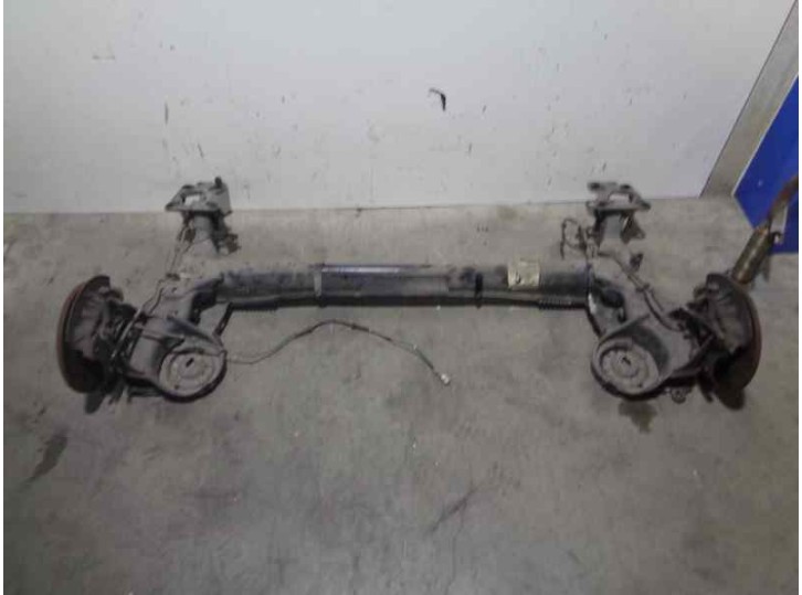 Recambio de puente trasero para peugeot partner kombi premium referencia OEM IAM DISCOS 4 AGUJEROS BURRA 23
