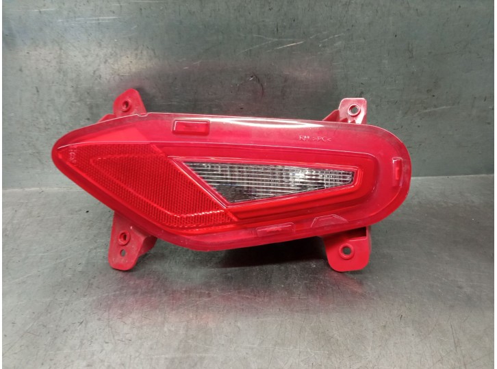 Recambio de faro antiniebla trasero derecho para kia stonic (yb) 1.2 cvvt referencia OEM IAM 92404H8400 92404H8400 