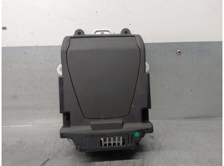 Recambio de pantalla multifuncion para peugeot 3008 1.2 12v e-thp / puretech referencia OEM IAM 9808381480 