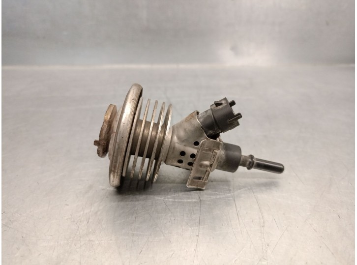 Replacement injector for Hyundai H350 van 2.5 CRDi OEM IAM reference 296304A800 296304A800 