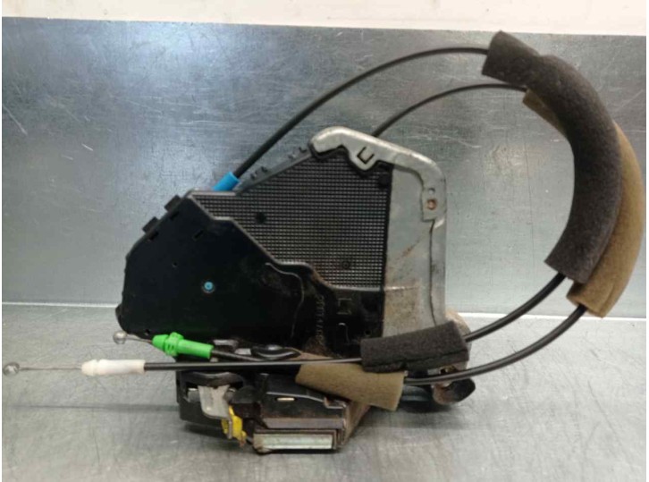 Recambio de cerradura puerta delantera izquierda para lexus is 200 (ds2/is2) d-cat referencia OEM IAM 6904053100 10 PINES 4 PUER