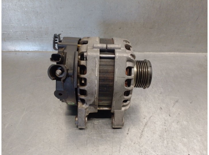Replacement alternator for Opel Vivaro C Van (K0) 1.5 OEM IAM reference 9809391880 2625767C VALEO
