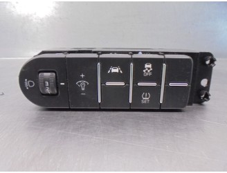 Recambio de mandos salpicadero para kia xceed 1.0 tgdi cat referencia OEM IAM 93700J7270  