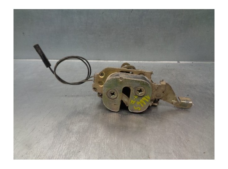 Replacement rear left door lock for Fiat Uno (146) 1.1 OEM IAM reference 7637237 2 PINS 5 DOORS