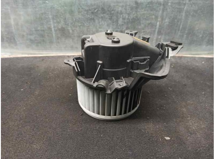 Recambio de motor calefaccion para fiat doblo 1.3 16v jtd cat referencia OEM IAM 507730100  