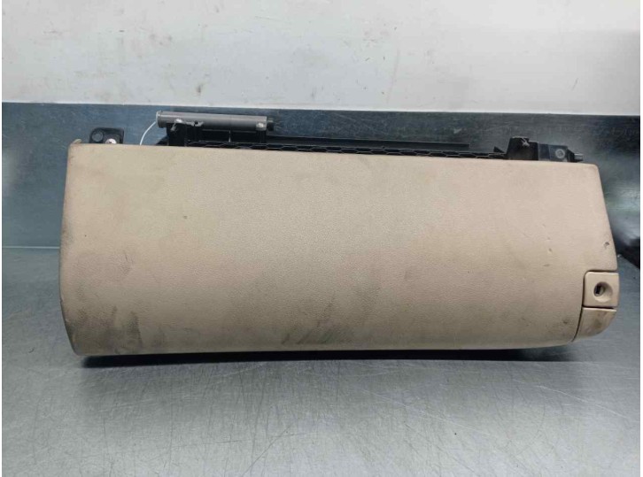 Recambio de guantera para lexus is 200 (ds2/is2) d-cat referencia OEM IAM 5551353020  CESTA 2B