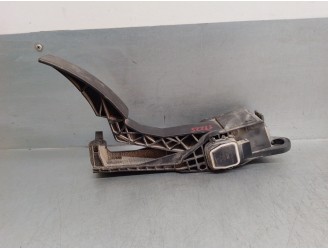 Recambio de potenciometro pedal para mercedes-benz clase m (w164) 3.0 cdi cat referencia OEM IAM A1643000004 ZGS008 