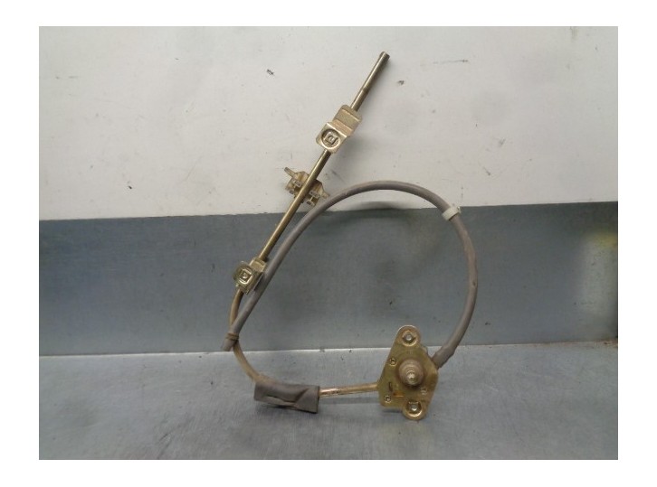 Replacement rear left window regulator for Fiat Uno (146) 1.1 OEM IAM reference 7627408 MANUAL 5 DOORS