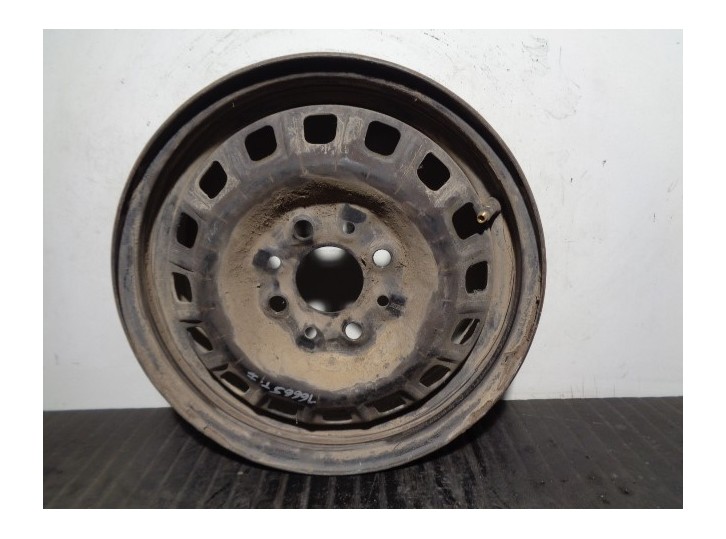 Recambio de llanta para fiat uno (146) 1.1 referencia OEM IAM 7603474 R134.50BX13HET35 