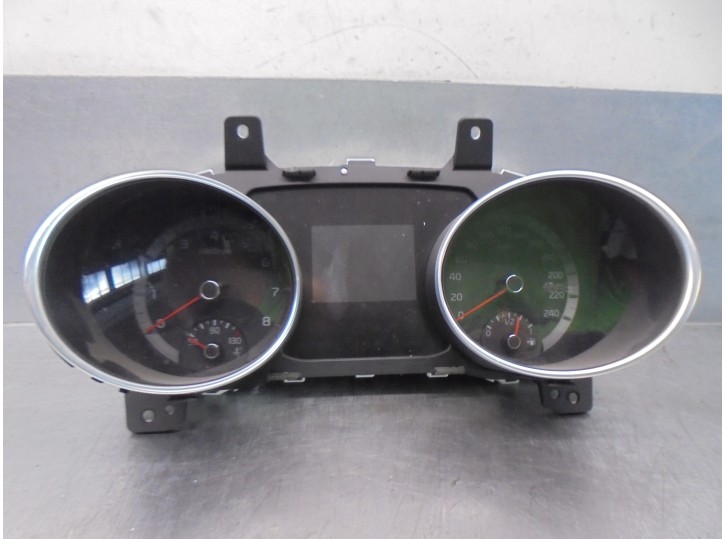 Recambio de cuadro instrumentos para kia xceed 1.0 tgdi cat referencia OEM IAM 94023J7061 116420318X DNPO