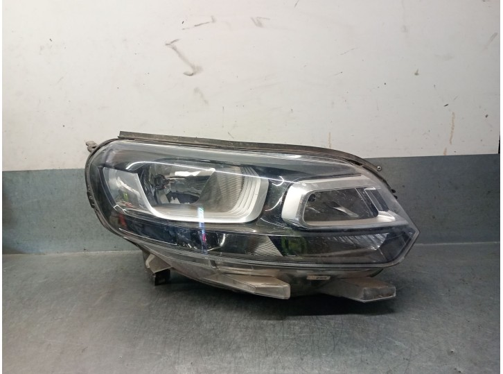 Recambio de faro derecho para opel vivaro c furgoneta (k0) 1.5 referencia OEM IAM 9808567680  