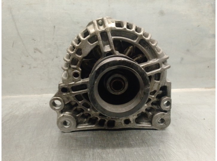 Replacement alternator for Volkswagen Golf IV saloon (1J1) 1.4 16V OEM IAM reference 036903024 036903024 