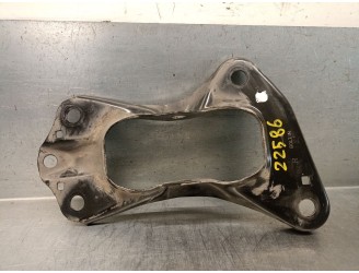 Recambio de soporte brazo suspension trasero derecho para toyota c-hr (_x1_) 1.8 hybrid (zyx10_, zyx11_) referencia OEM IAM 4871