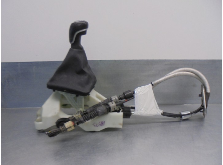 Recambio de palanca cambio para kia xceed 1.0 tgdi cat referencia OEM IAM 43700J7115WK 43794G4400 