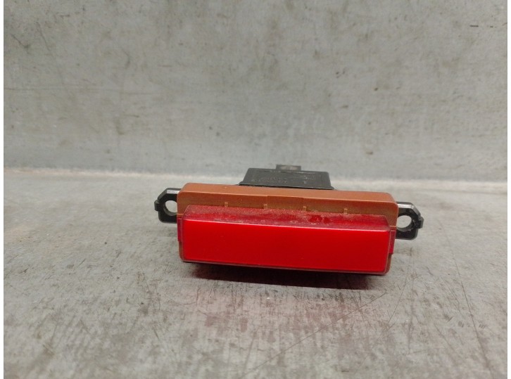 Replacement hazard warning switch for Honda FR-V (BE) 1.8 VTEC CAT OEM IAM reference 35510SJD003 