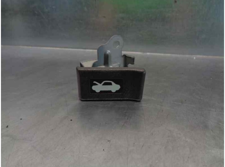 Recambio de cerradura capot para renault r-5 gtl 688-13 4 cilindros referencia OEM IAM   