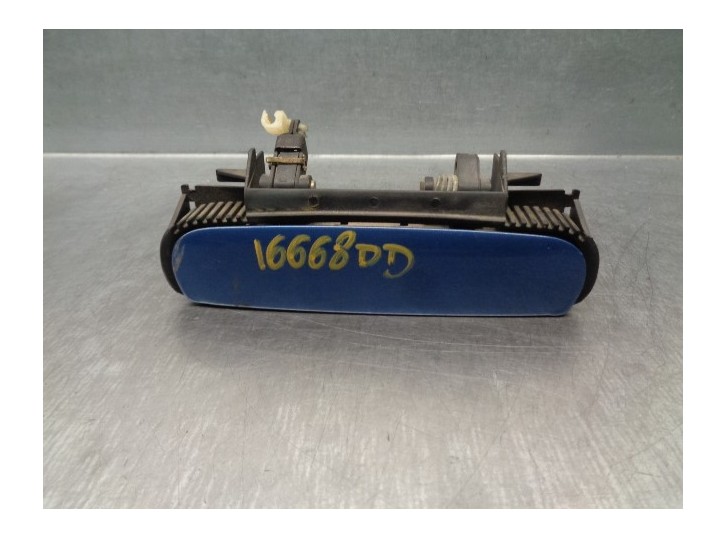 Recambio de maneta exterior delantera derecha para audi a3 (8l) 1.6 referencia OEM IAM 4B0839208  3 PUERTAS