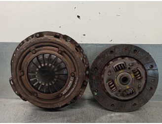 Replacement clutch kit for Opel Kadett E 1.6 OEM IAM reference 9029357 023082172001 SACHS