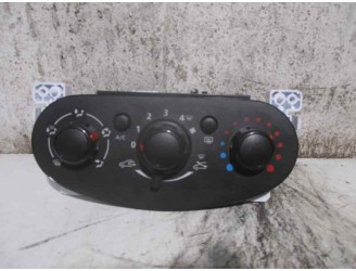 Replacement heater / air conditioning control unit for Dacia Sandero II 1.0 SCe 75 (B8JC, B8JD) OEM IAM reference A42303400 