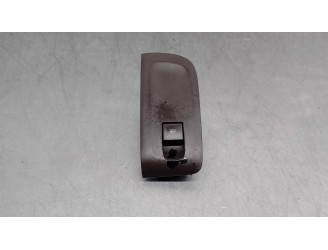 Recambio de mando elevalunas delantero derecho para opel zafira tourer 1.6 cdti dpf referencia OEM IAM 13301887  