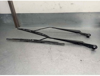 Recambio de brazo limpia delantero derecho para chrysler 300 m (lr) 2.7 cat referencia OEM IAM 5011204AB  