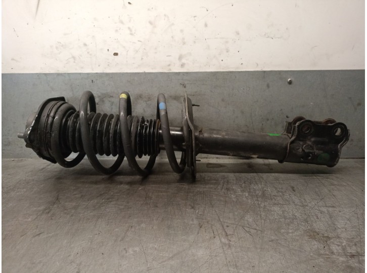 Replacement front right shock absorber for kia sportage iii (sl) 1.7 crdi OEM IAM reference 546613U010 546613U010 