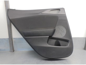 Recambio de guarnecido puerta trasera izquierda para kia xceed 1.0 tgdi cat referencia OEM IAM 83301J7812DQD  