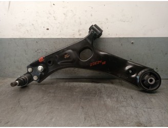 Recambio de brazo suspension inferior delantero izquierdo para kia sportage iii (sl) 1.7 crdi referencia OEM IAM 545002Y002 5450