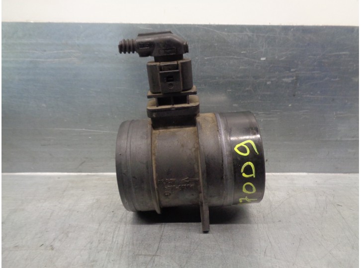 Recambio de caudalimetro para volkswagen passat variant (3c5) 2.0 tdi dpf referencia OEM IAM 03G906461C 0281002735 BOSCH