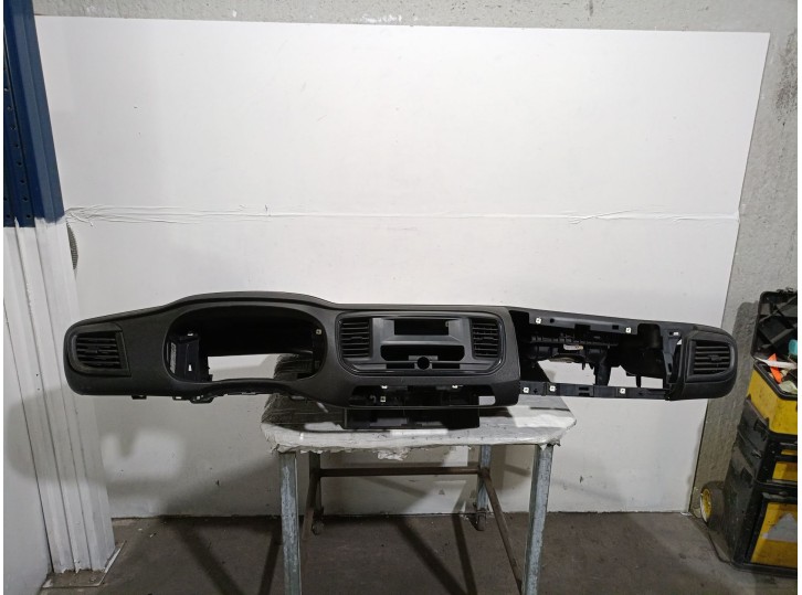 Recambio de salpicadero para opel vivaro c furgoneta (k0) 1.5 referencia OEM IAM 5596546 