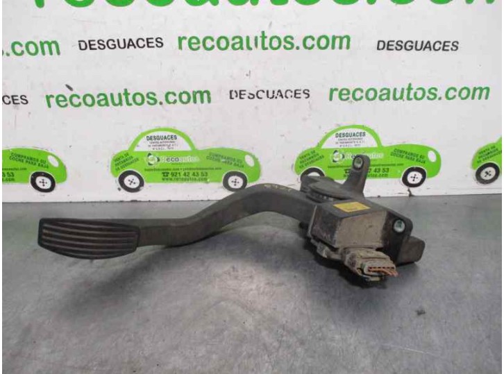 Recambio de potenciometro pedal para iveco daily caja cerrada (2006 =>) 3.0 diesel referencia OEM IAM 504061734 0281002632 BOSCH