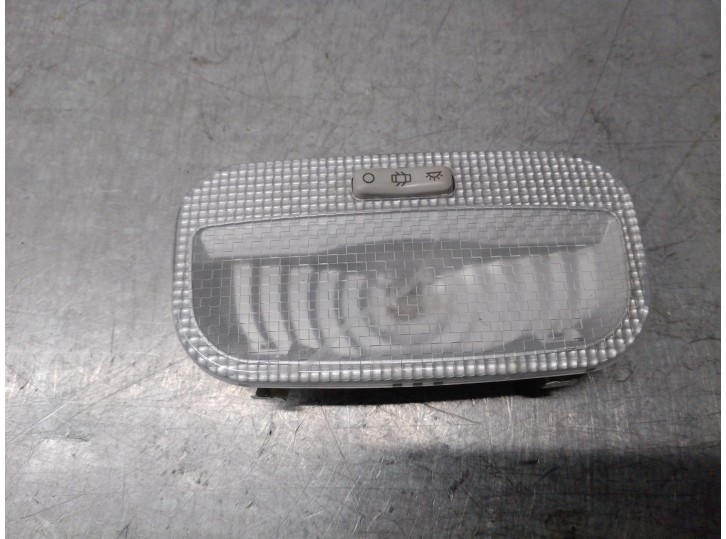 Recambio de luz interior para peugeot 3008 1.2 12v e-thp / puretech referencia OEM IAM 9652262180  