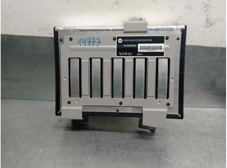 Recambio de sistema audio / radio cd para chrysler 300 m (lr) 2.7 cat referencia OEM IAM 04760902AB  