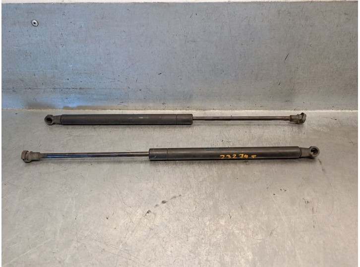 Recambio de amortiguadores maletero / porton para toyota auris 1.4 turbodiesel cat referencia OEM IAM 9717XQ 6896002081 