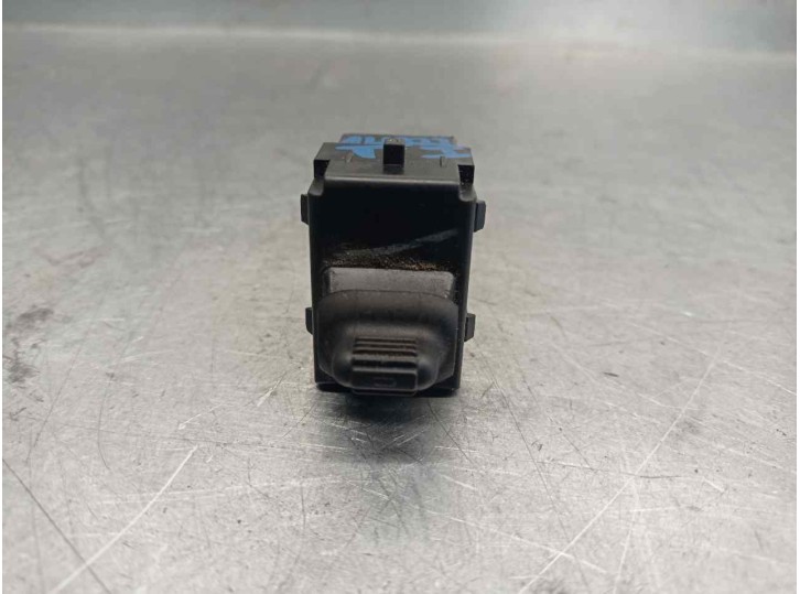 Recambio de mando elevalunas trasero izquierdo para chrysler 300 m (lr) 2.7 cat referencia OEM IAM 56007695AB  