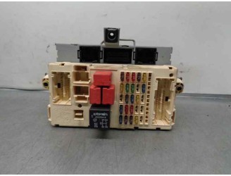 Recambio de caja reles / fusibles para fiat stilo (192) 1.9 jtd cat referencia OEM IAM 51711819 
