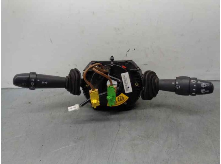 Recambio de mando luces para fiat stilo (192) 1.9 jtd cat referencia OEM IAM 07352969540  