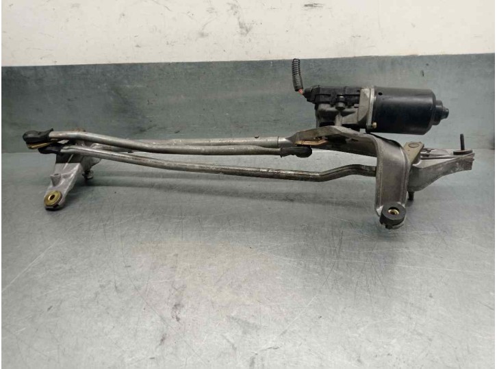 Replacement front wiper motor for Chrysler 300 M (LR) 2.7 CAT OEM IAM reference P04574577AB AX1592002590 DENSO