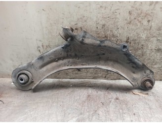 Recambio de brazo suspension inferior delantero derecho para renault megane grand tour 1.9 referencia OEM IAM 8200298455 