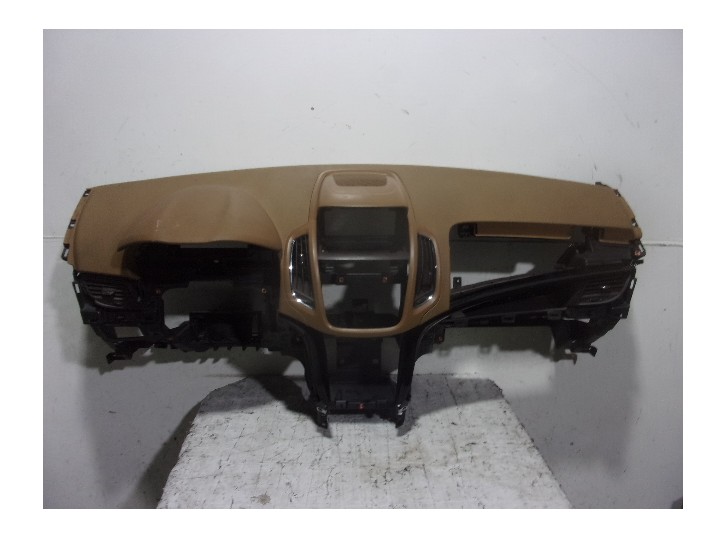 Recambio de salpicadero para opel zafira tourer 1.6 cdti dpf referencia OEM IAM 2201234 MARRON 