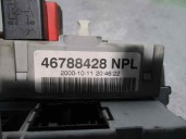 Replacement fuse / relay box for Fiat Punto Saloon (188) 1.9 D ELX (I) OEM IAM reference 46788428NPL 