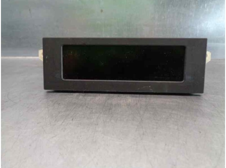 Recambio de pantalla multifuncion para citroën c3 1.1 furio referencia OEM IAM 96832560XT 