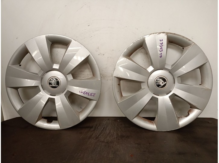 Recambio de tapacubos para skoda rapid spaceback (nh1) 1.4 tdi referencia OEM IAM 6V0601147C  