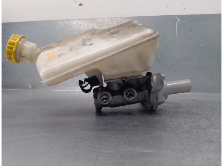 Recambio de bomba freno para citroën c3 ii 1.4 referencia OEM IAM 0204054032  