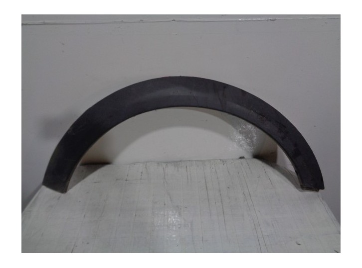 Recambio de aletin delantero derecho para volkswagen golf iii berlina (1h1) 2.0 referencia OEM IAM 1H0583718 NEGRO 3 PUERTAS