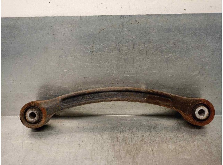 Recambio de brazo suspension superior trasero izquierdo para ssangyong rodius 2.7 turbodiesel cat referencia OEM IAM 4540121000 